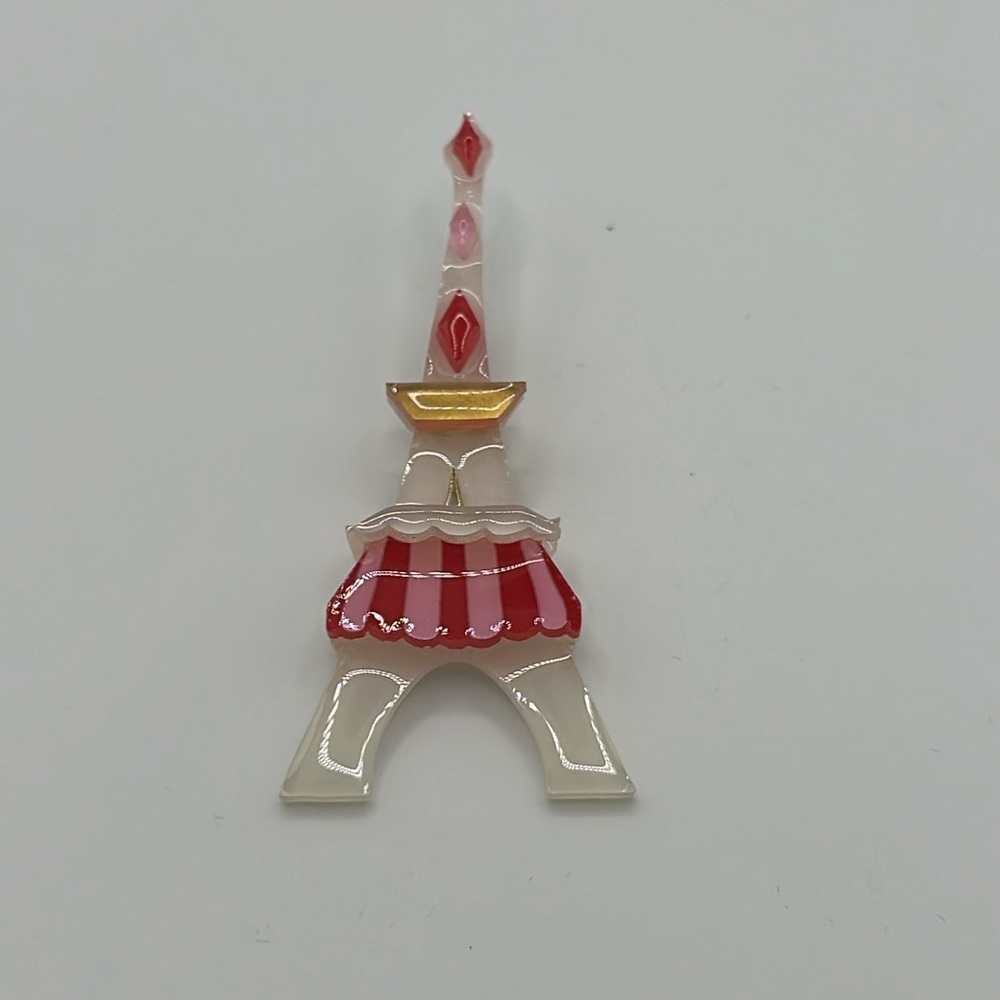 Pink Eiffel Tower brooch